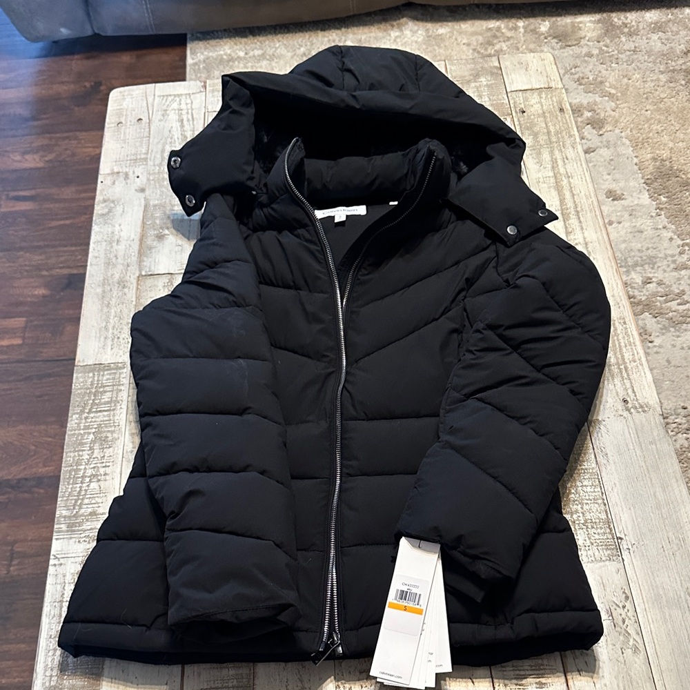 Calvin Klein Women's Black Hooded Puffer Jacket